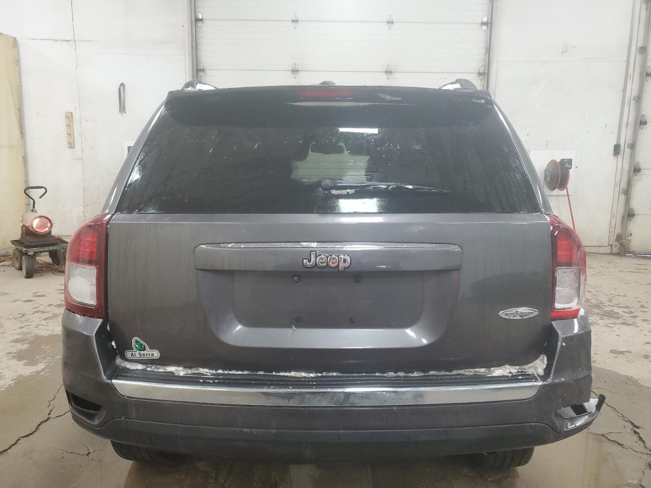 2017 Jeep Compass - Image 6