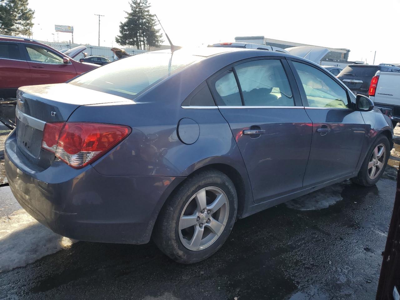 2013 Chevrolet Cruze - Image 3