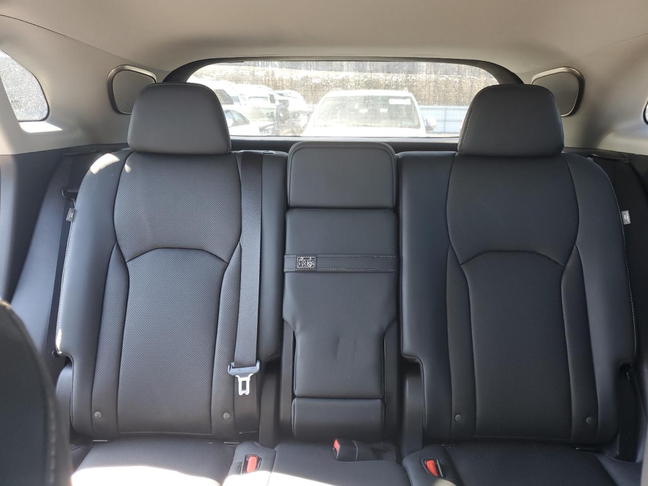 2022 Lexus RX - Image 10