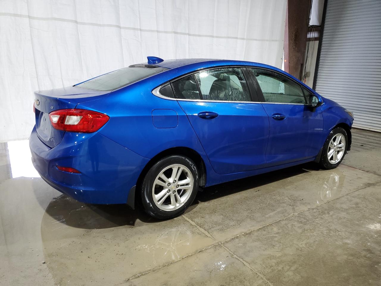 2017 Chevrolet Cruze - Image 3