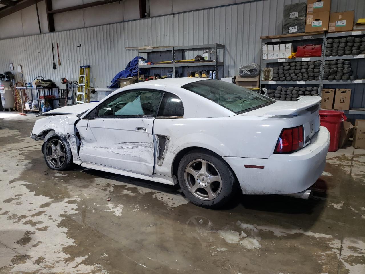 2004 Ford Mustang - Image 2