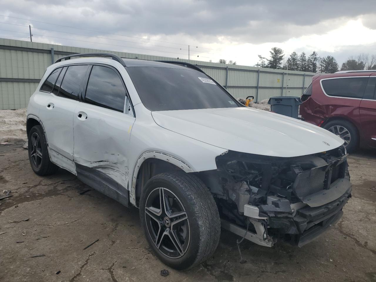 2022 Mercedes-Benz GLB - Image 4