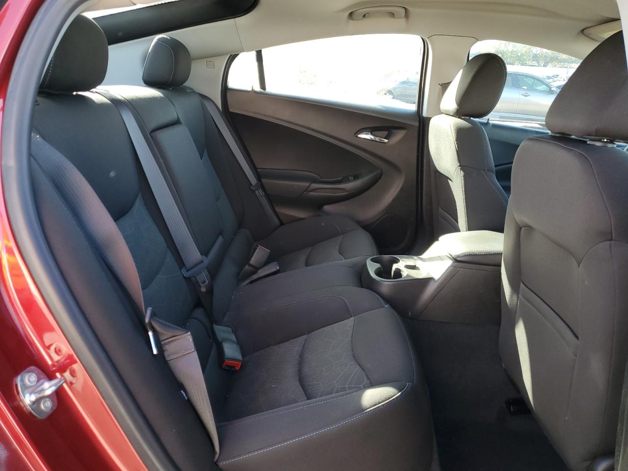 2018 Chevrolet Volt - Image 11