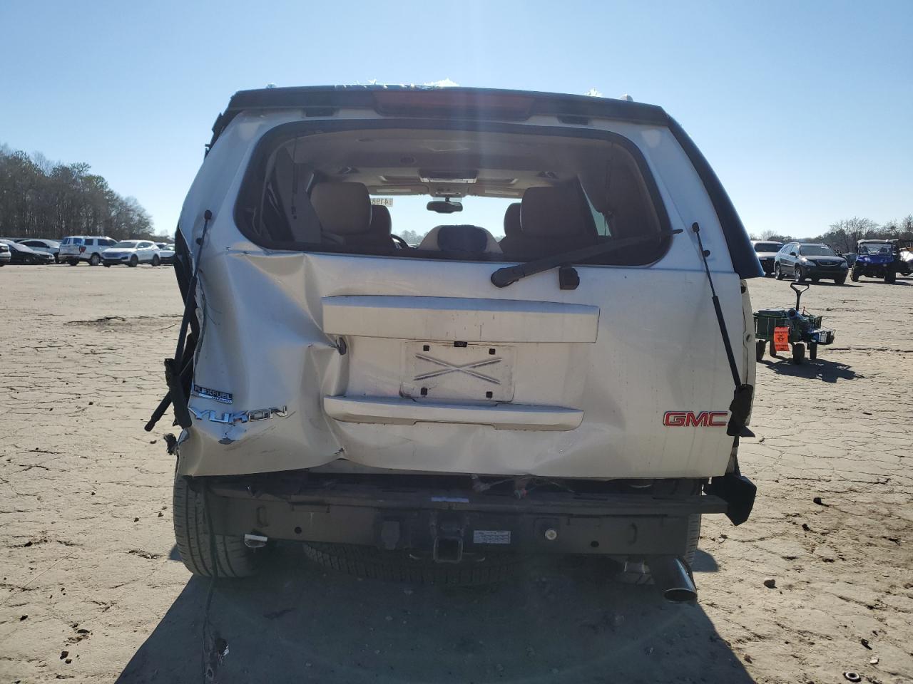 2012 GMC Yukon - Image 6