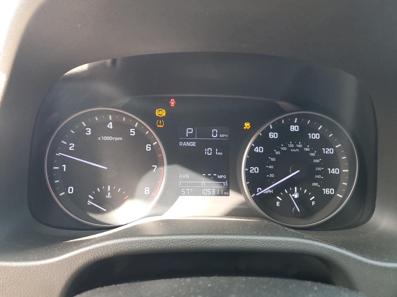 2017 Hyundai Elantra - Image 9