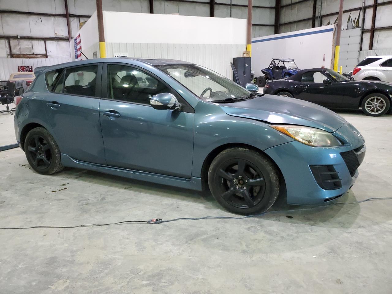 2010 Mazda 3 - Image 4