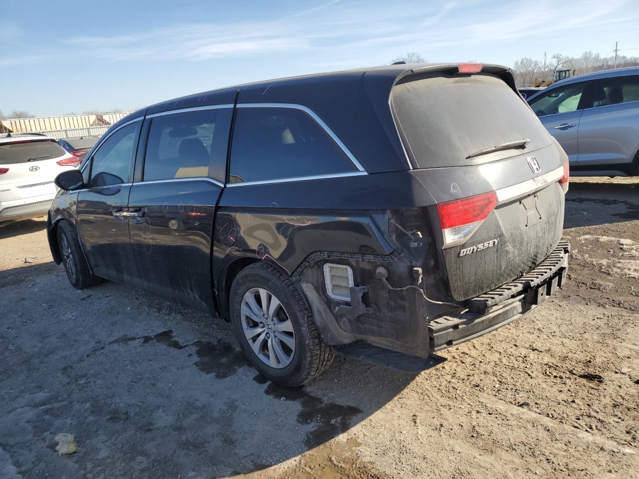 2014 Honda Odyssey - Image 2