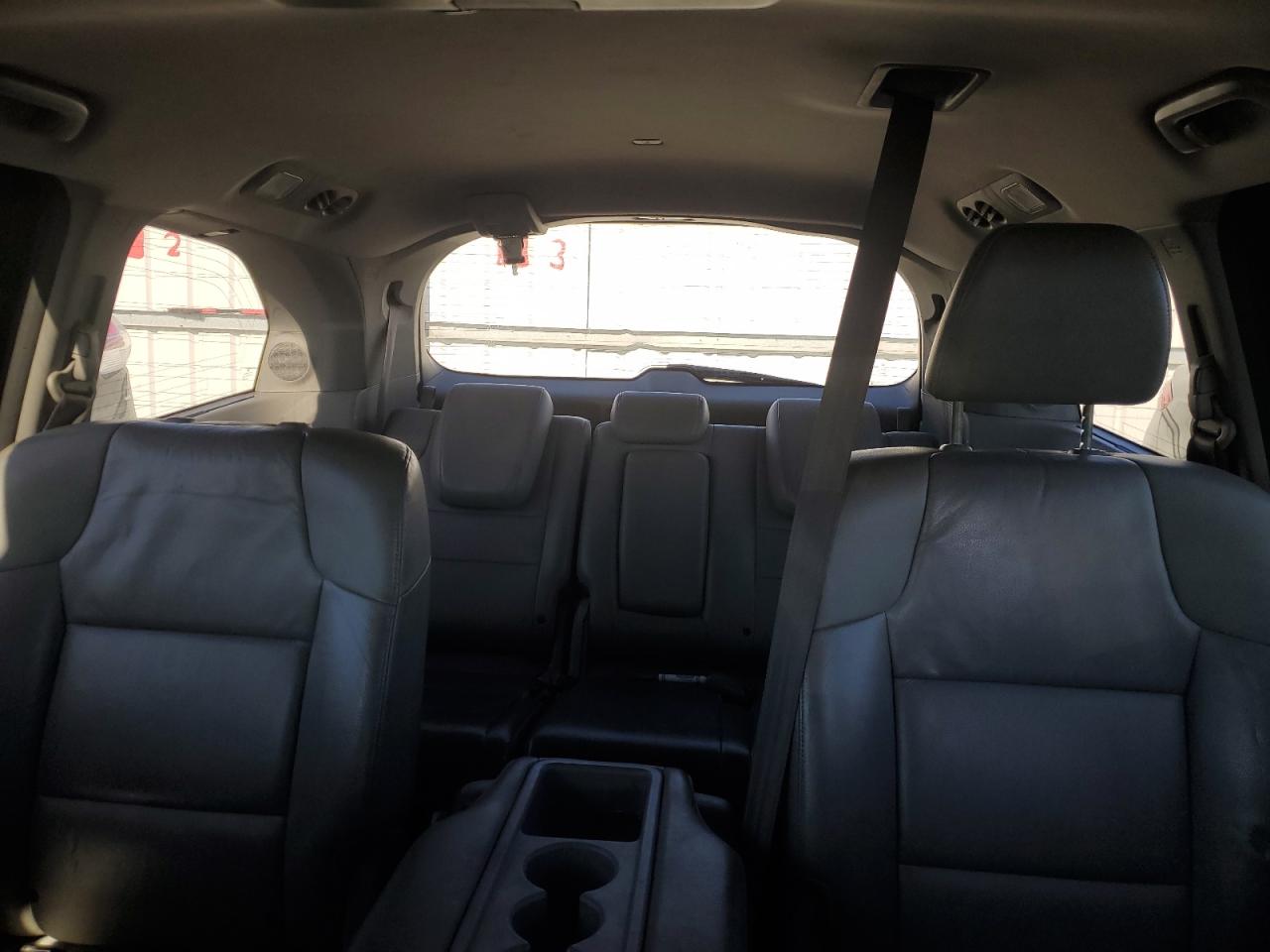 2012 Honda Odyssey - Image 10