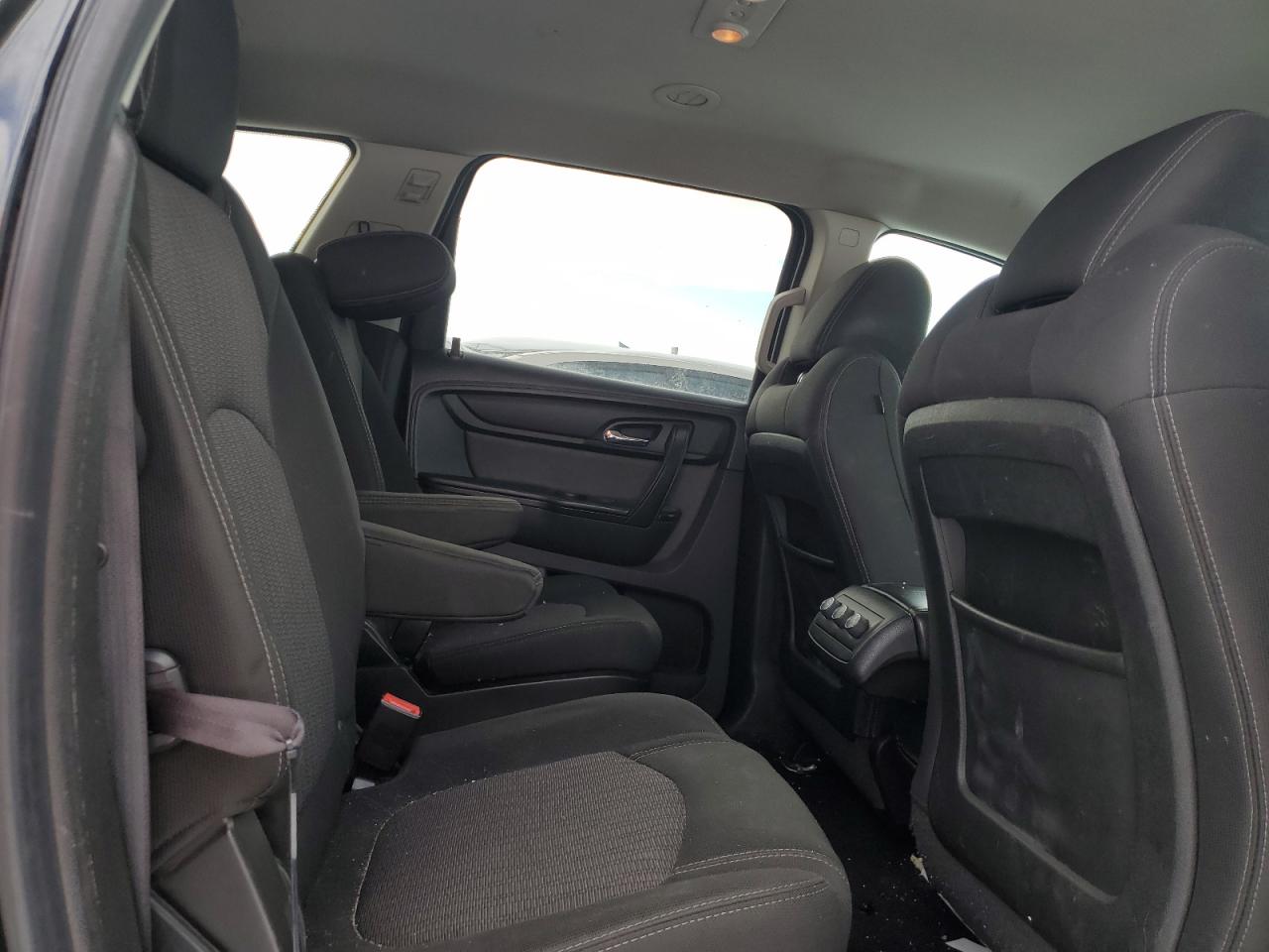 2013 Chevrolet Traverse - Image 11
