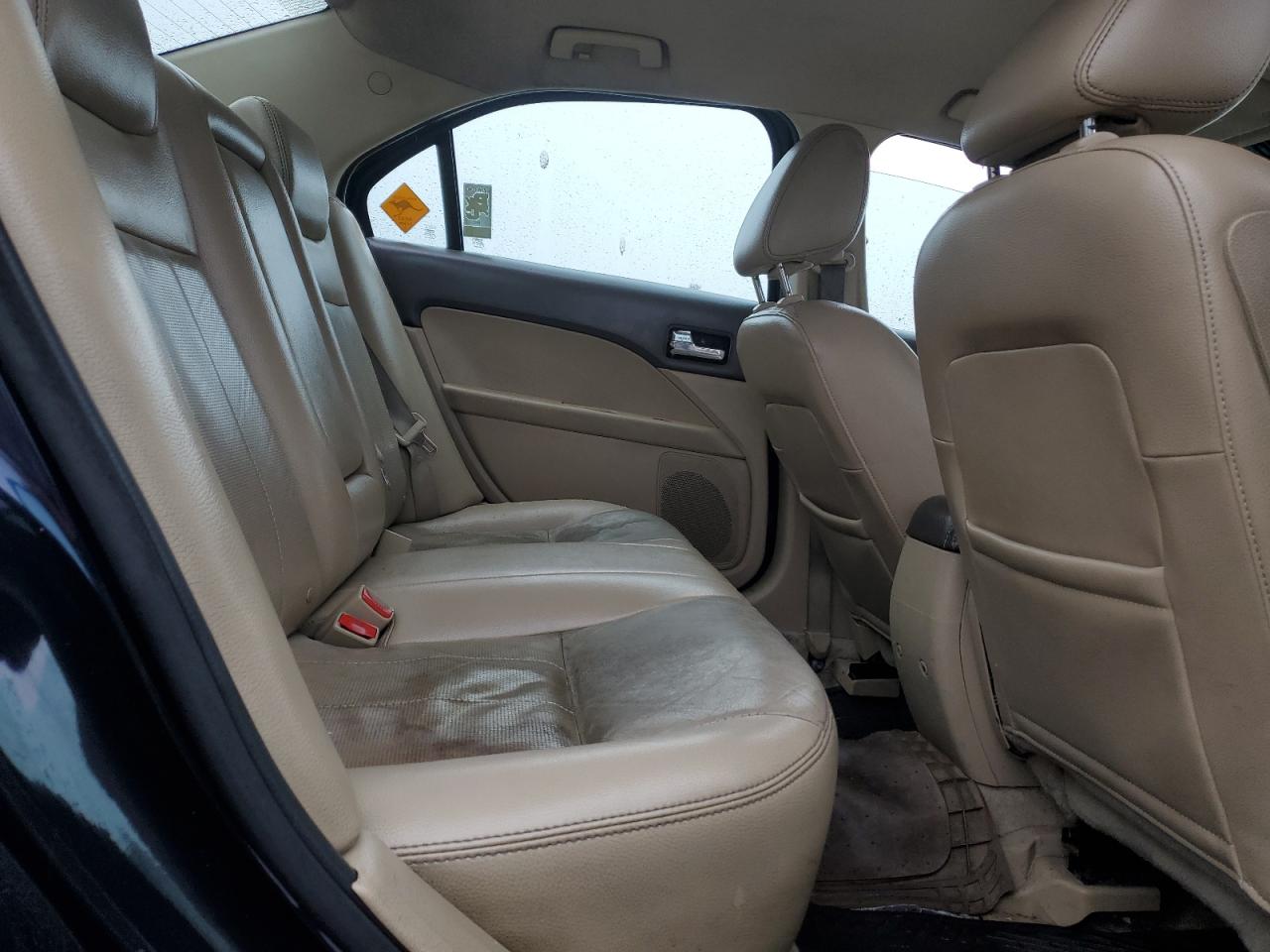 2009 Mercury Milan - Image 10