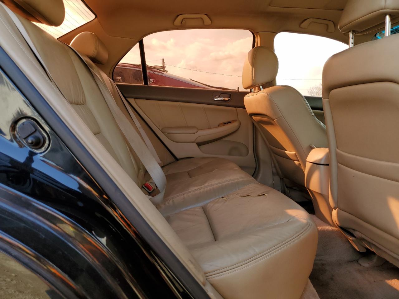 2003 Honda Accord - Image 10