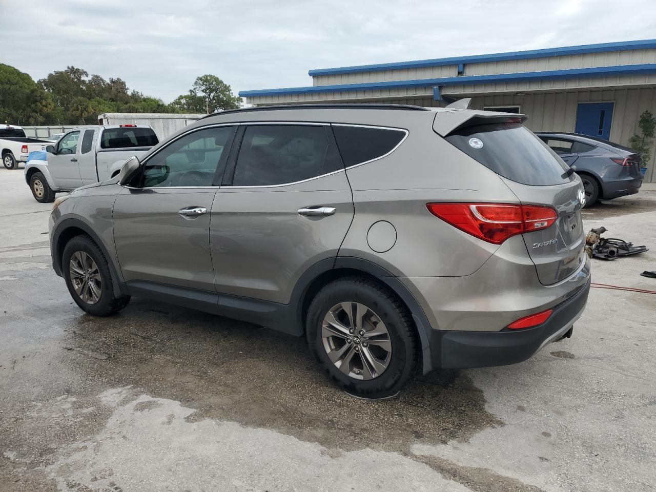 VIN 5XYZU3LB1EG229797 2014 HYUNDAI SANTA FE no.2