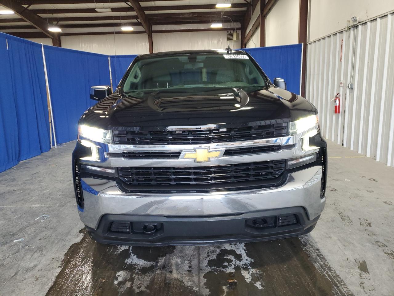 2019 Chevrolet Silverado - Image 5