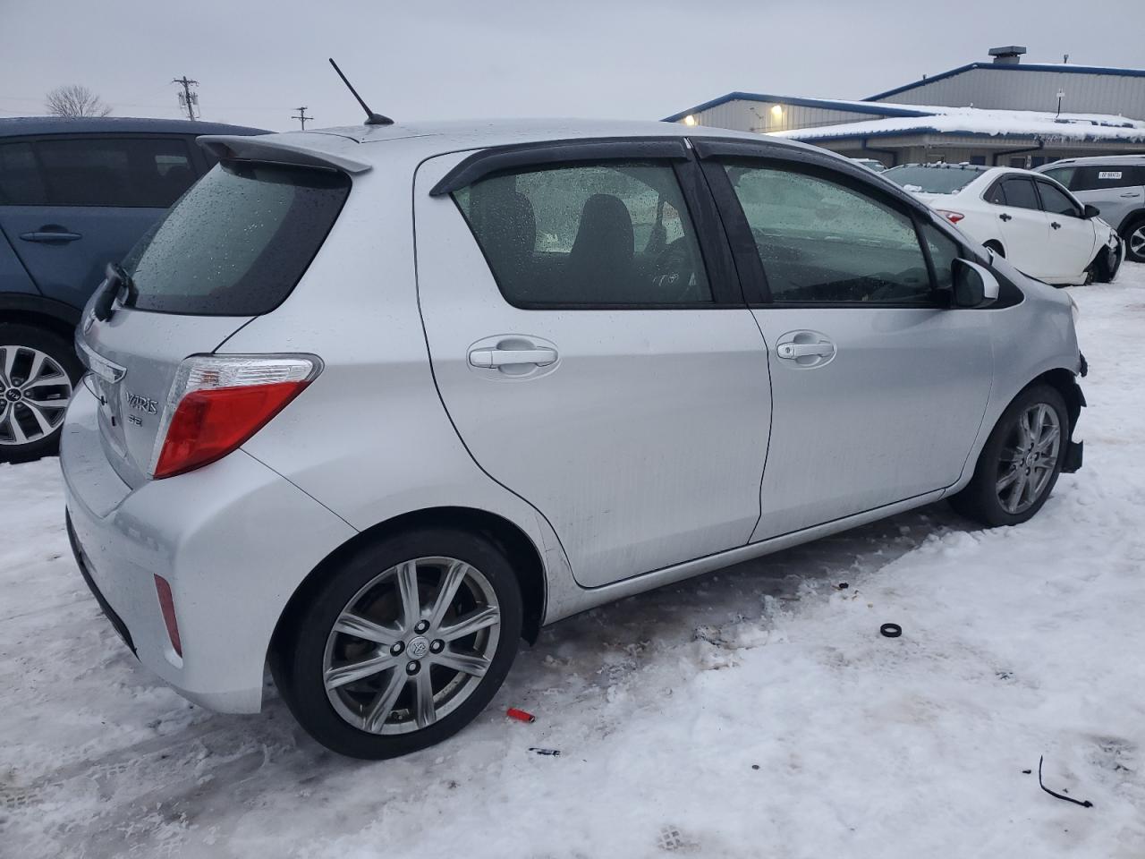 2012 Toyota Yaris - Image 3