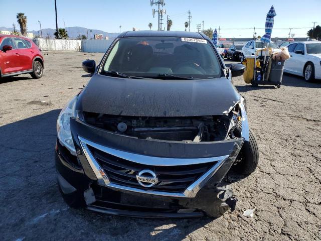  NISSAN VERSA 2016 Чорний