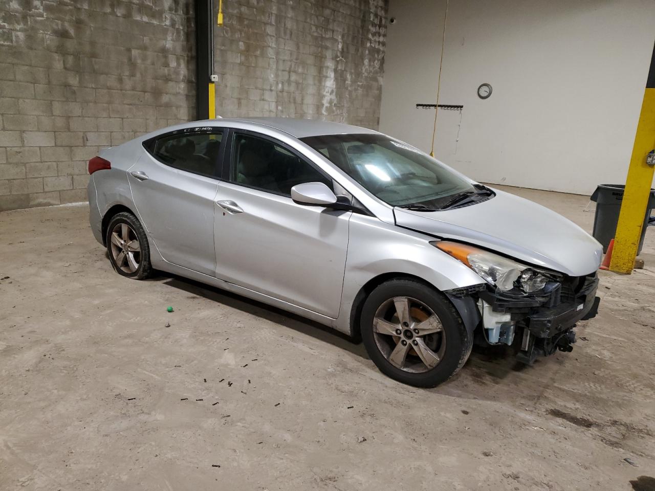 VIN 5NPDH4AE7DH265969 2013 HYUNDAI ELANTRA no.4