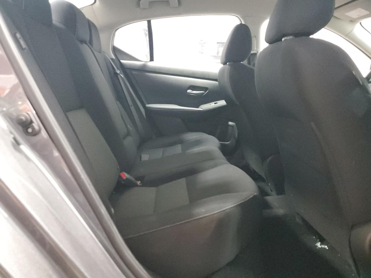 2021 Nissan Sentra - Image 10