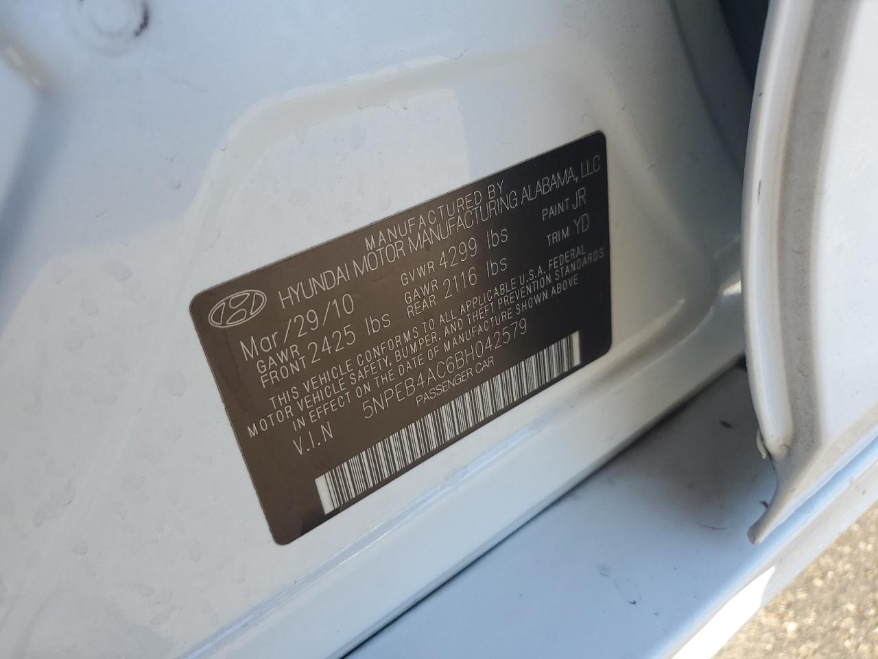 2011 Hyundai Sonata - Image 12