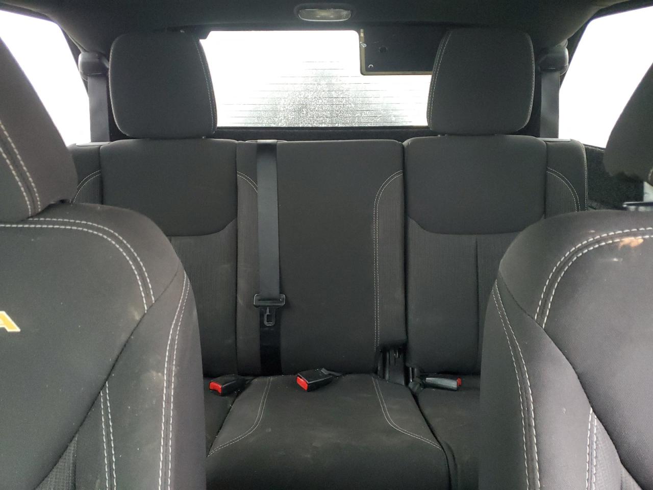 2016 Jeep Wrangler - Image 10