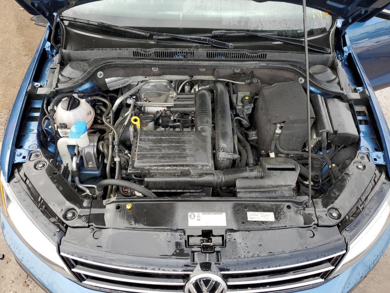 2017 Volkswagen Jetta - Image 11