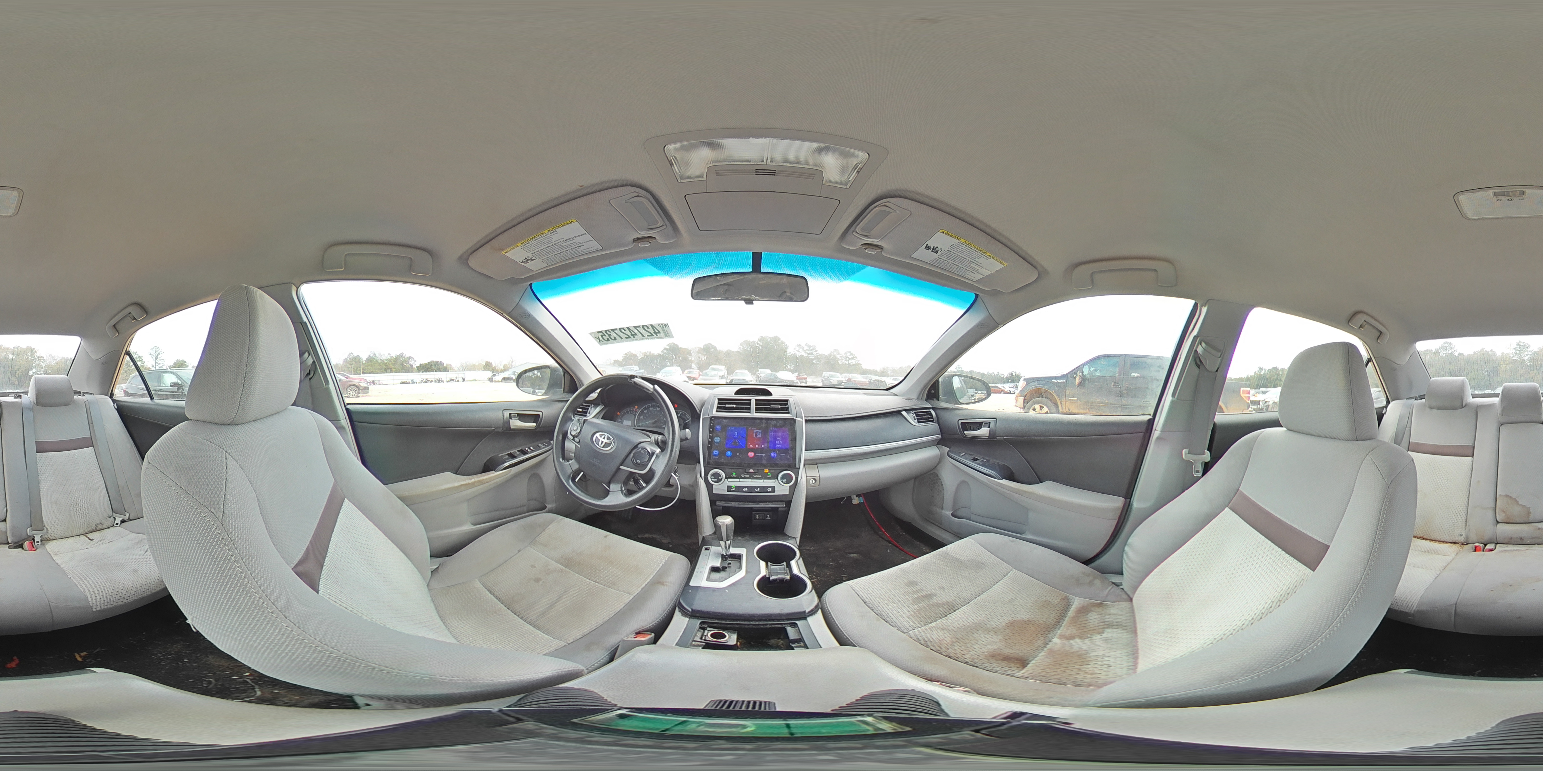2013 Toyota Camry - Image 13