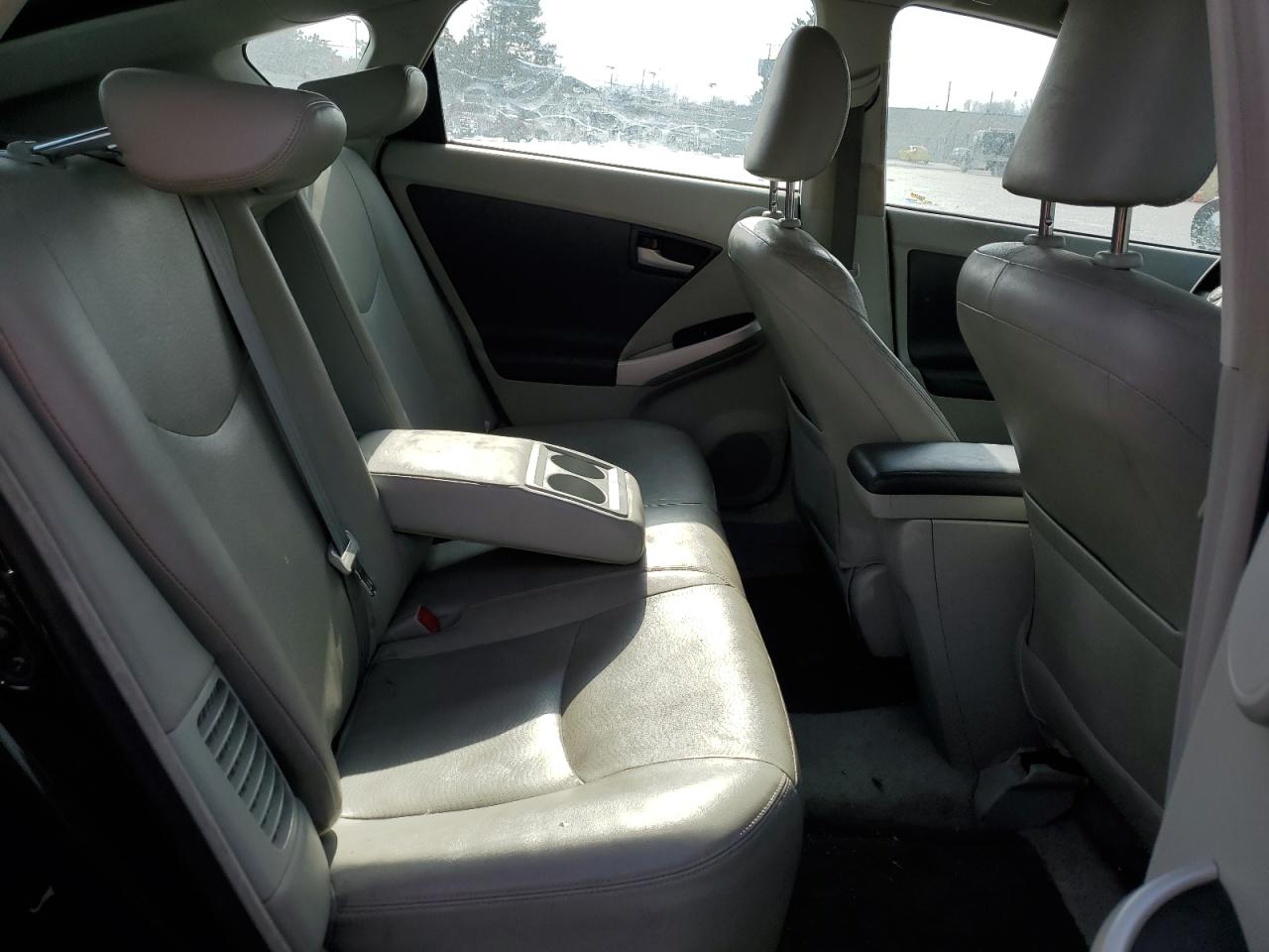 2010 Toyota Prius - Image 10