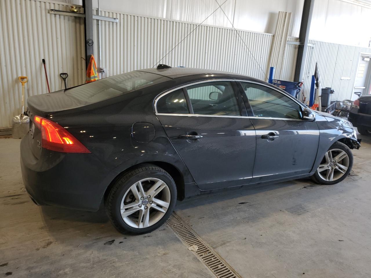 2015 Volvo S60 - Image 3