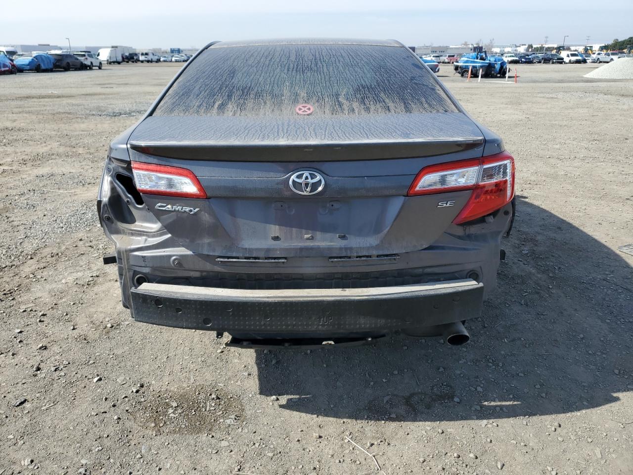 2014 Toyota Camry - Image 6