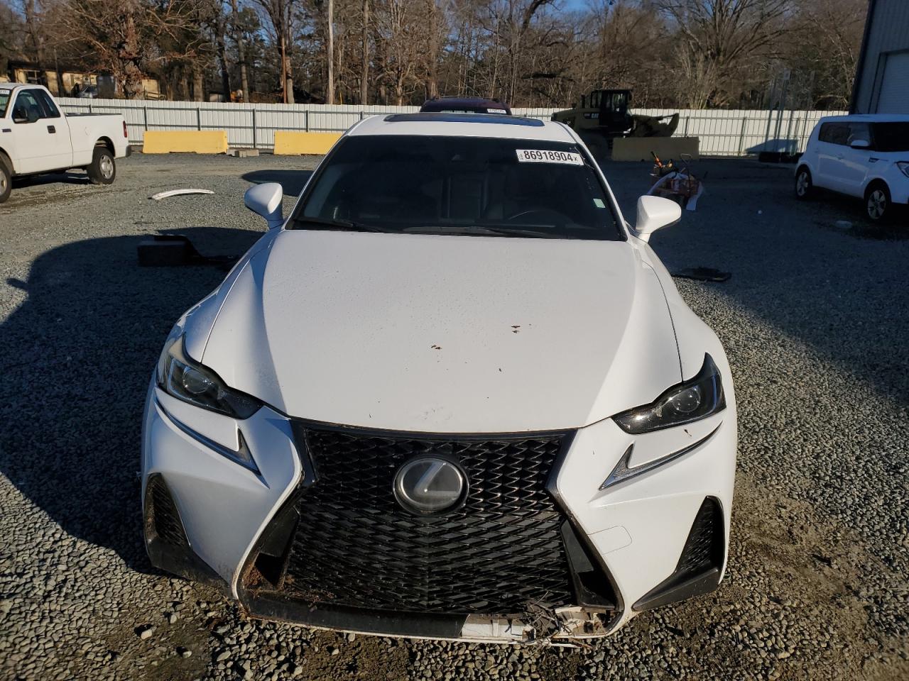 2017 Lexus IS - Image 5