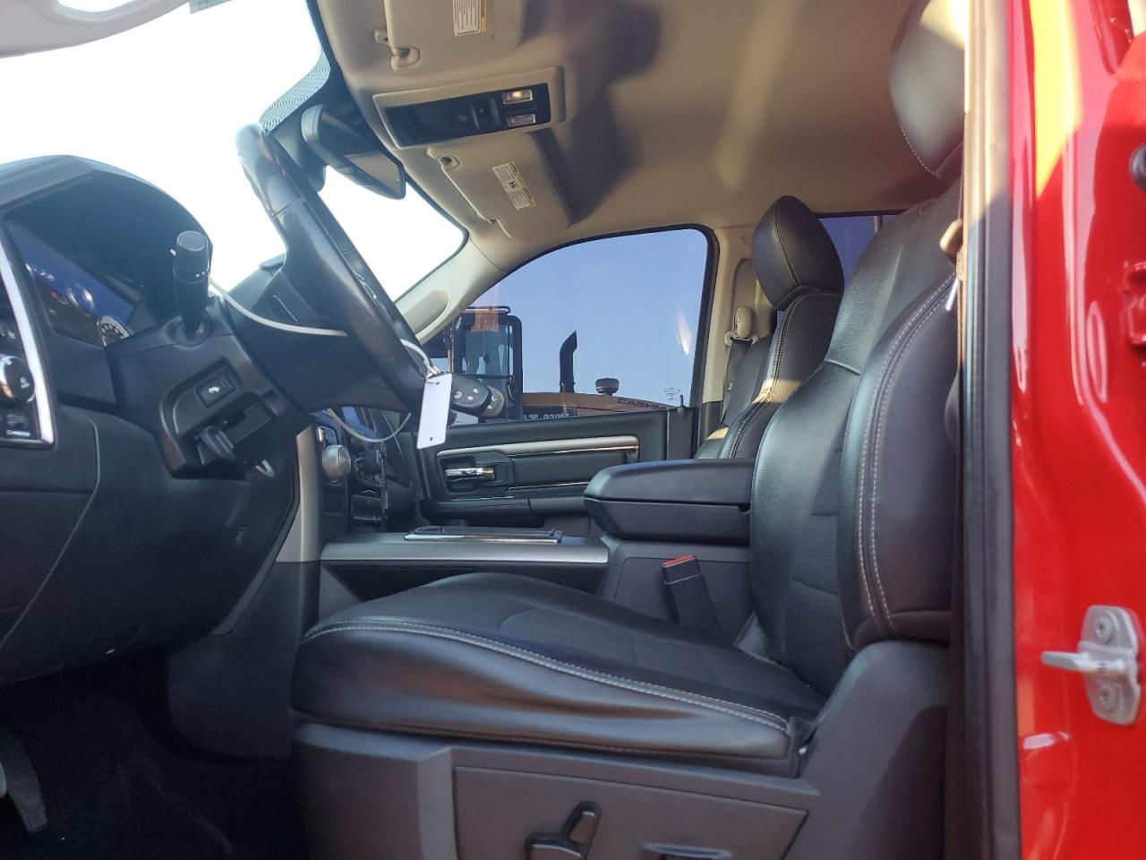 2014 RAM 1500 - Image 7