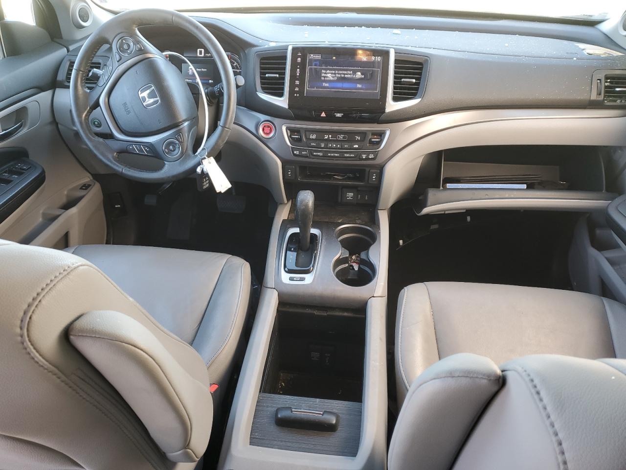 2017 Honda Pilot - Image 8