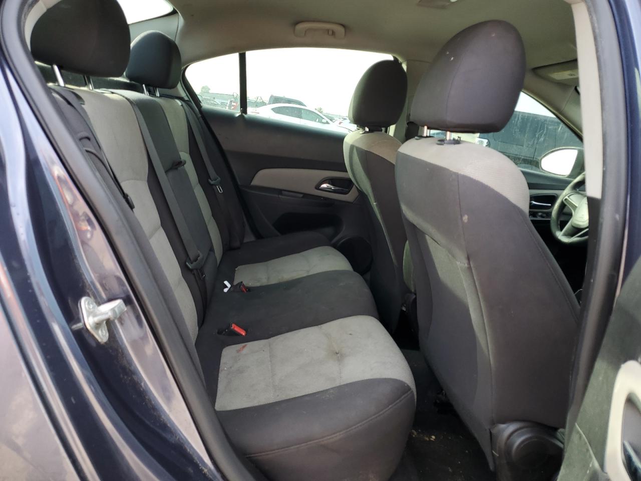 2014 Chevrolet Cruze - Image 10
