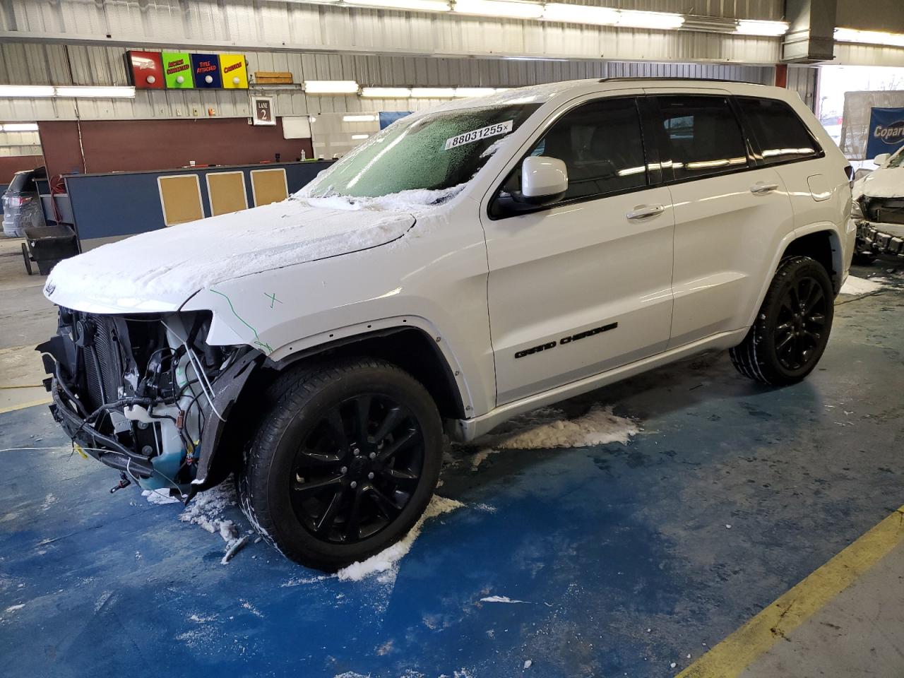 Fort Wayne, IN에서 판매 중인 2018 Jeep Grand Cherokee Laredo - Front End