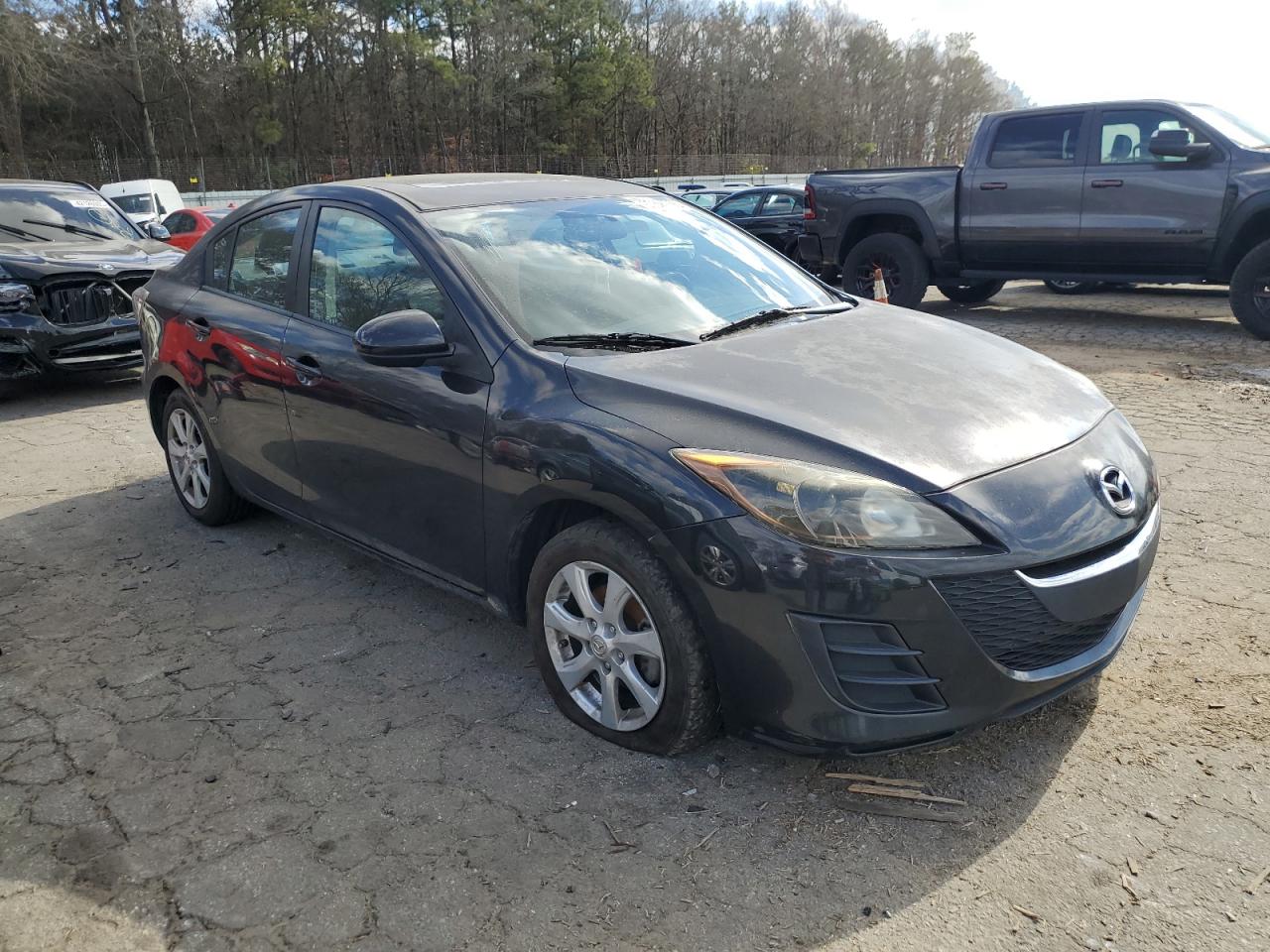 2010 Mazda 3 - Image 4