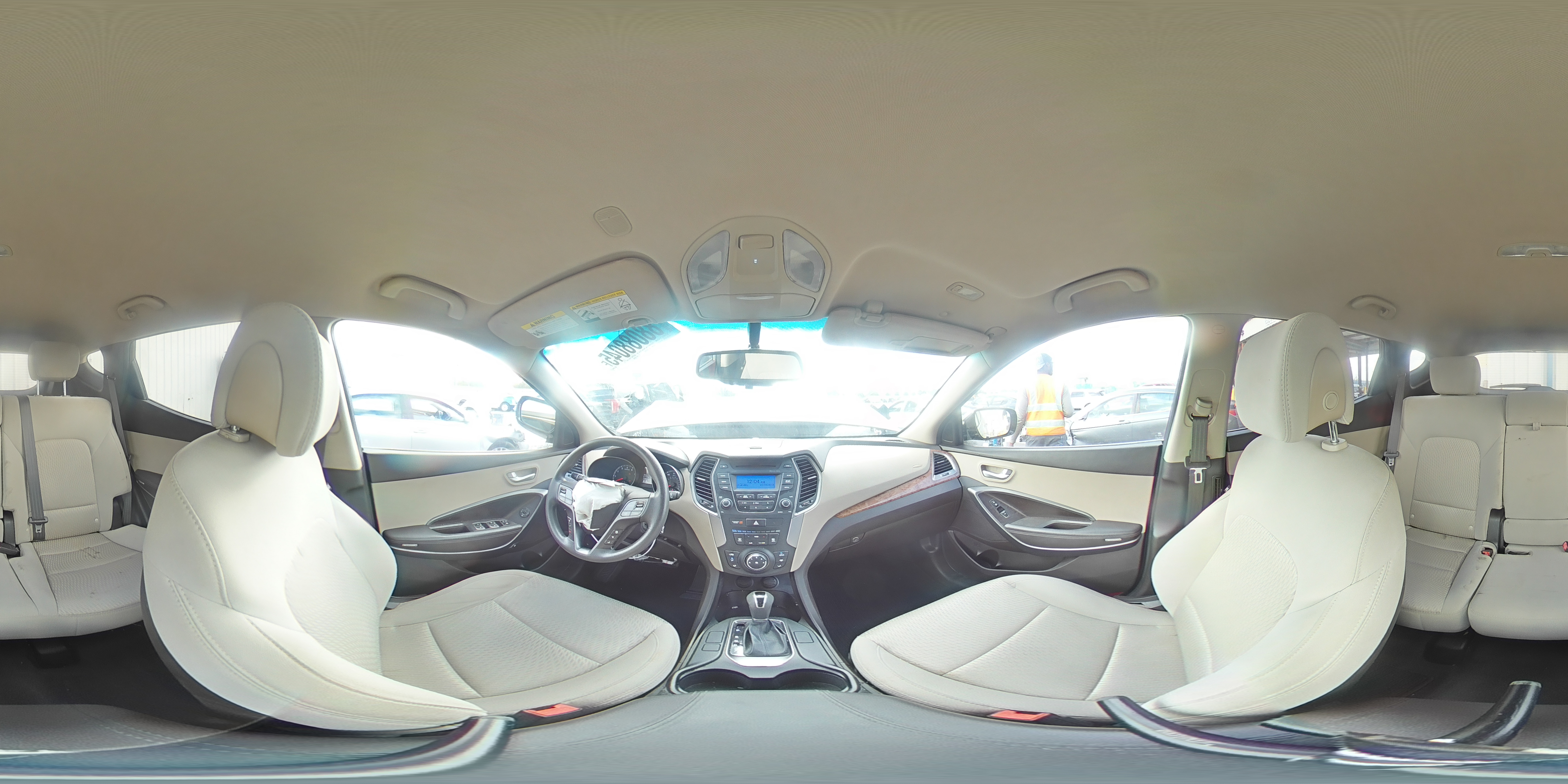 2014 Hyundai Santa Fe - Image 15
