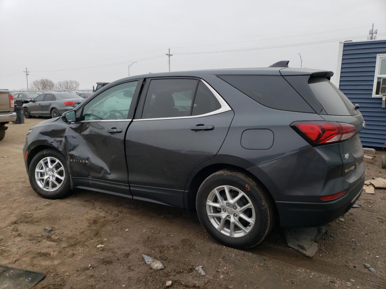2023 Chevrolet Equinox - Image 2