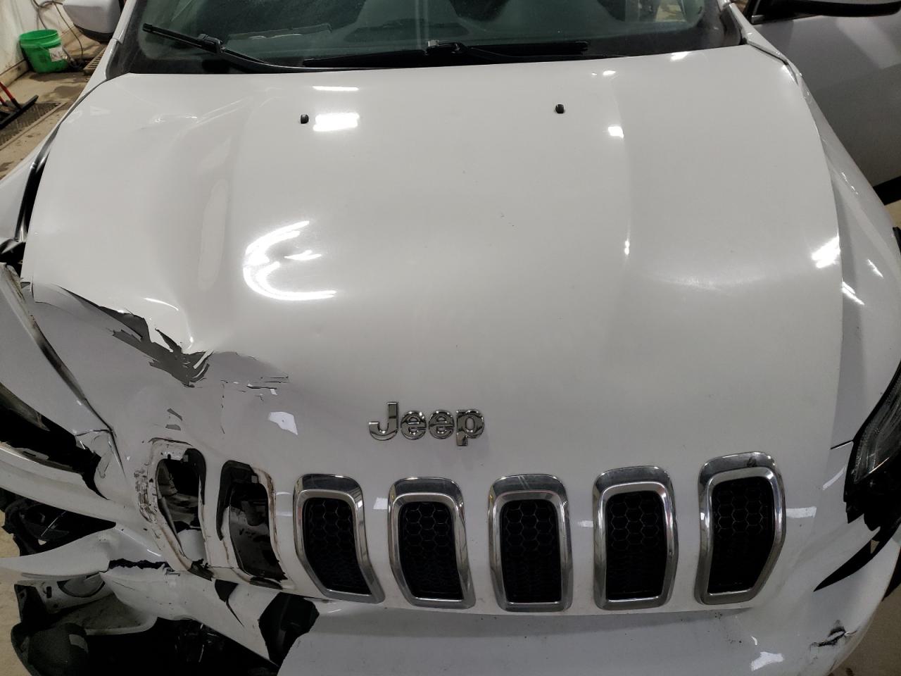 2018 Jeep Grand Cherokee - Image 14