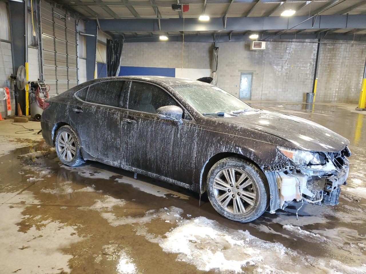 2014 Lexus ES - Image 4