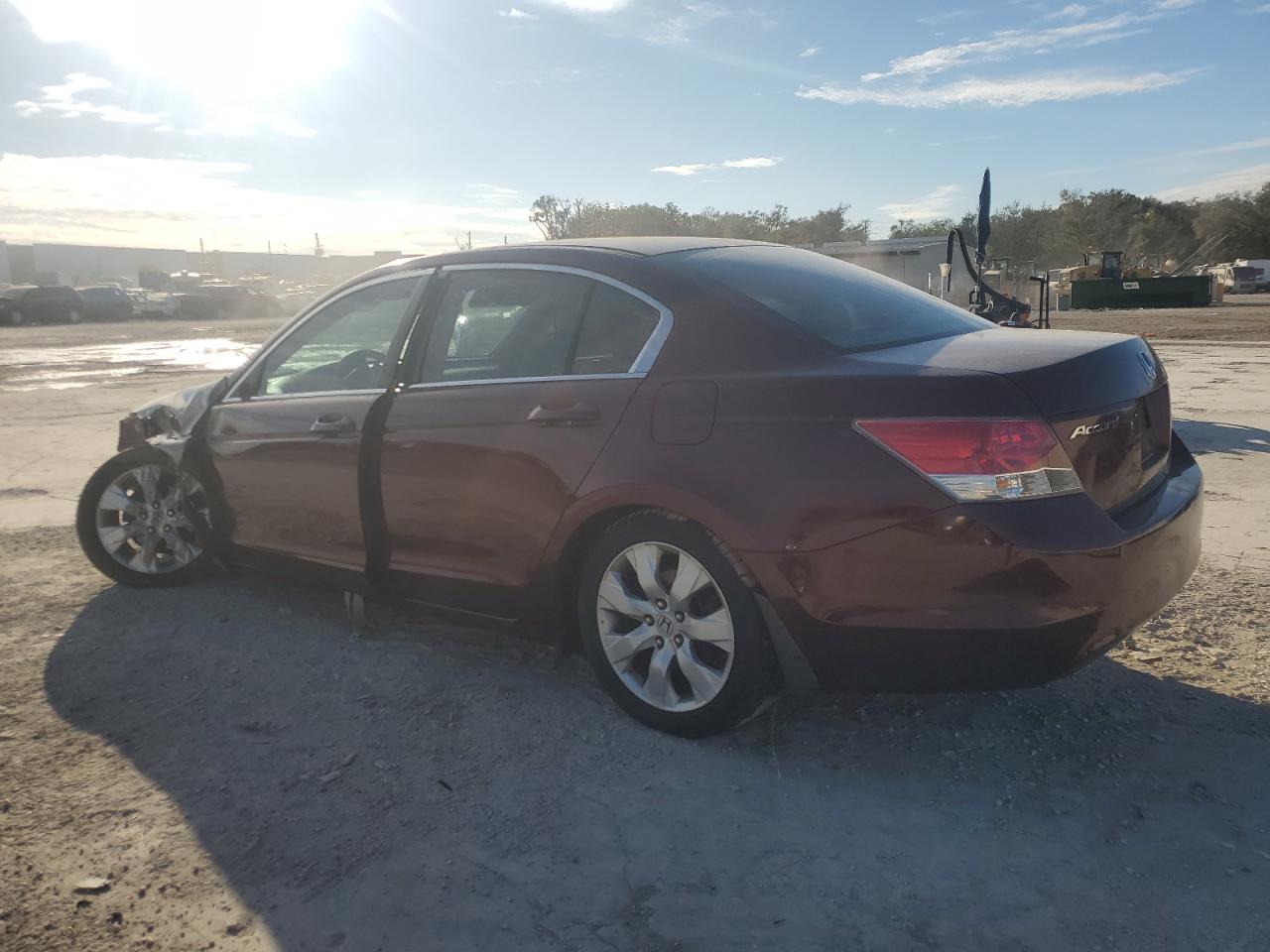 2009 Honda Accord - Image 2