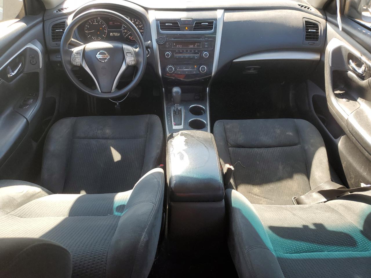 2015 Nissan Altima - Image 8