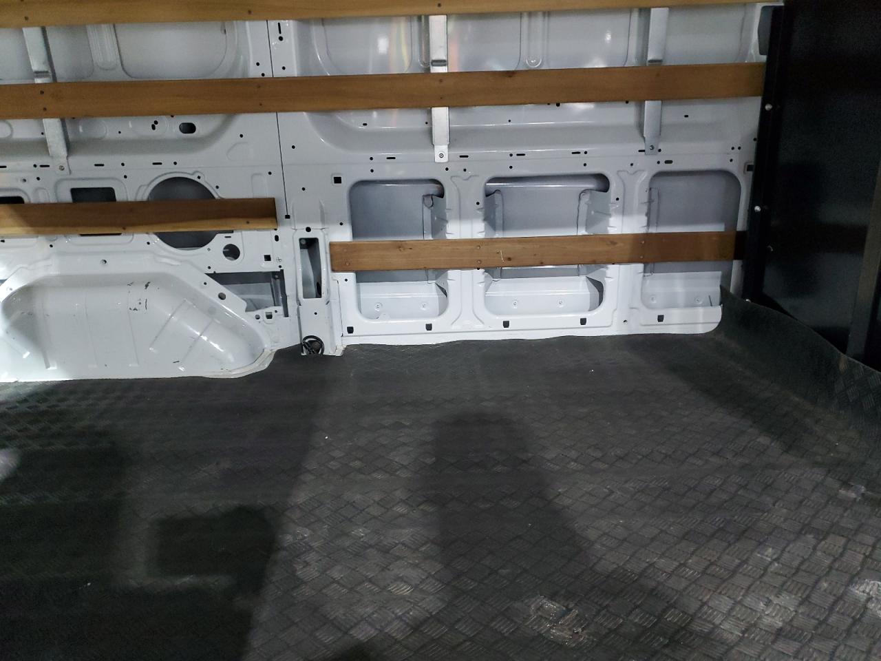 2022 Ford Transit - Image 11