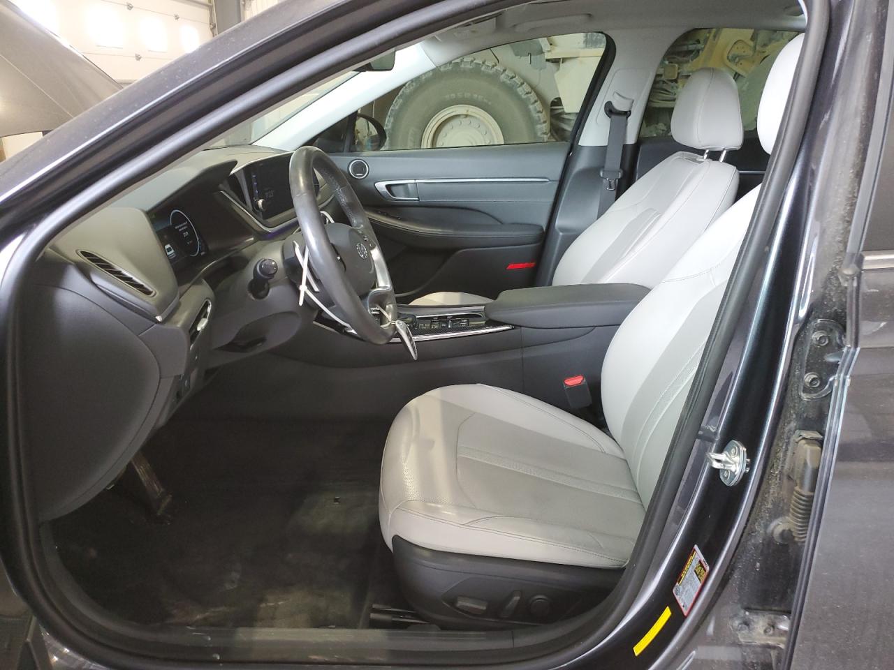2020 Hyundai Sonata - Image 7
