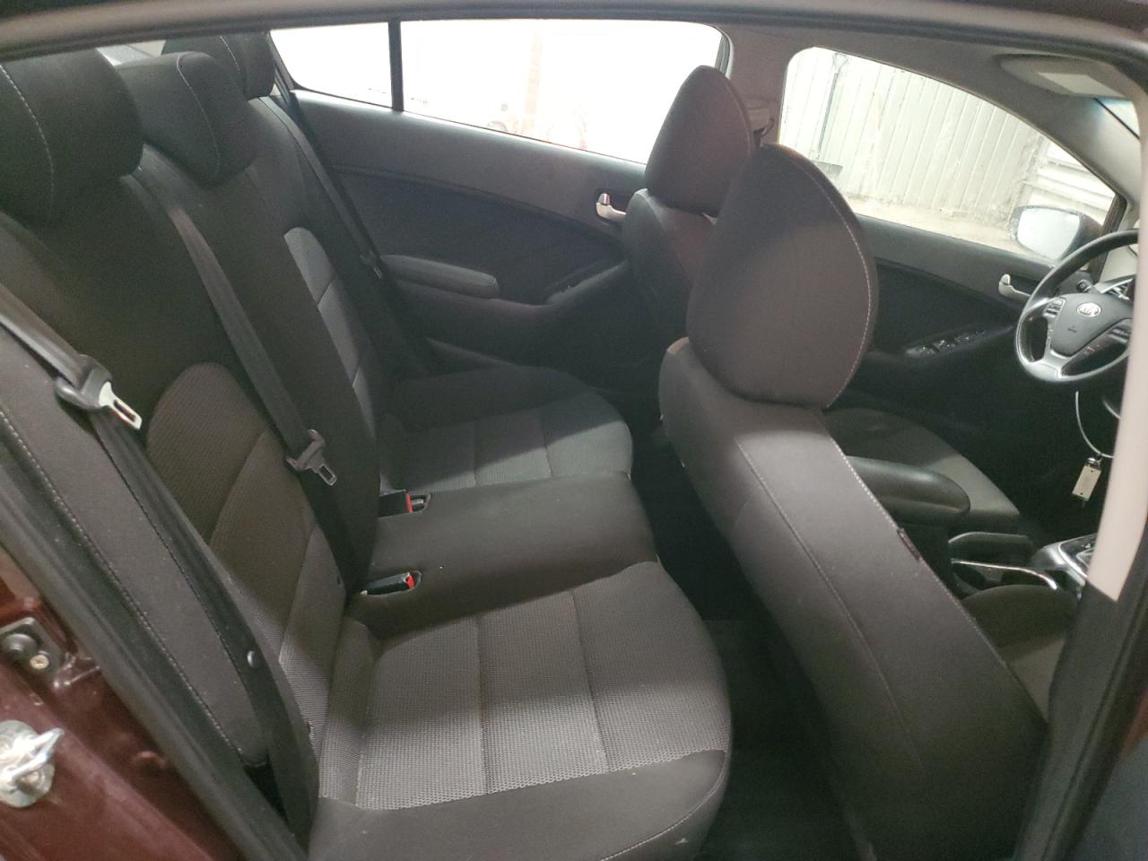 2018 Kia Forte - Image 10