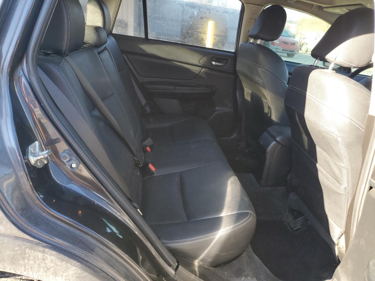 2014 Subaru XV - Image 11