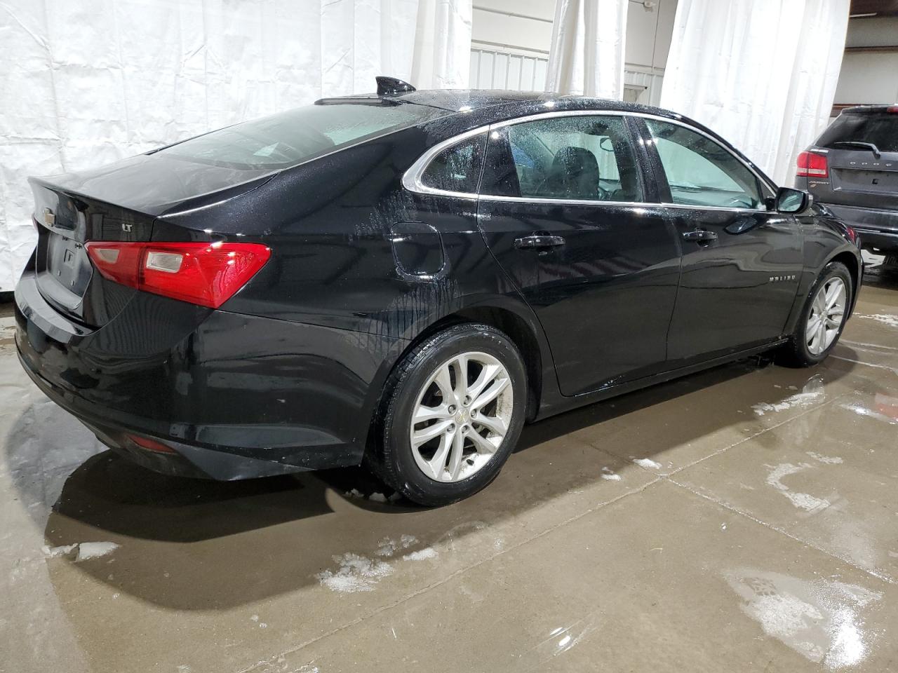 2017 Chevrolet Malibu - Image 3