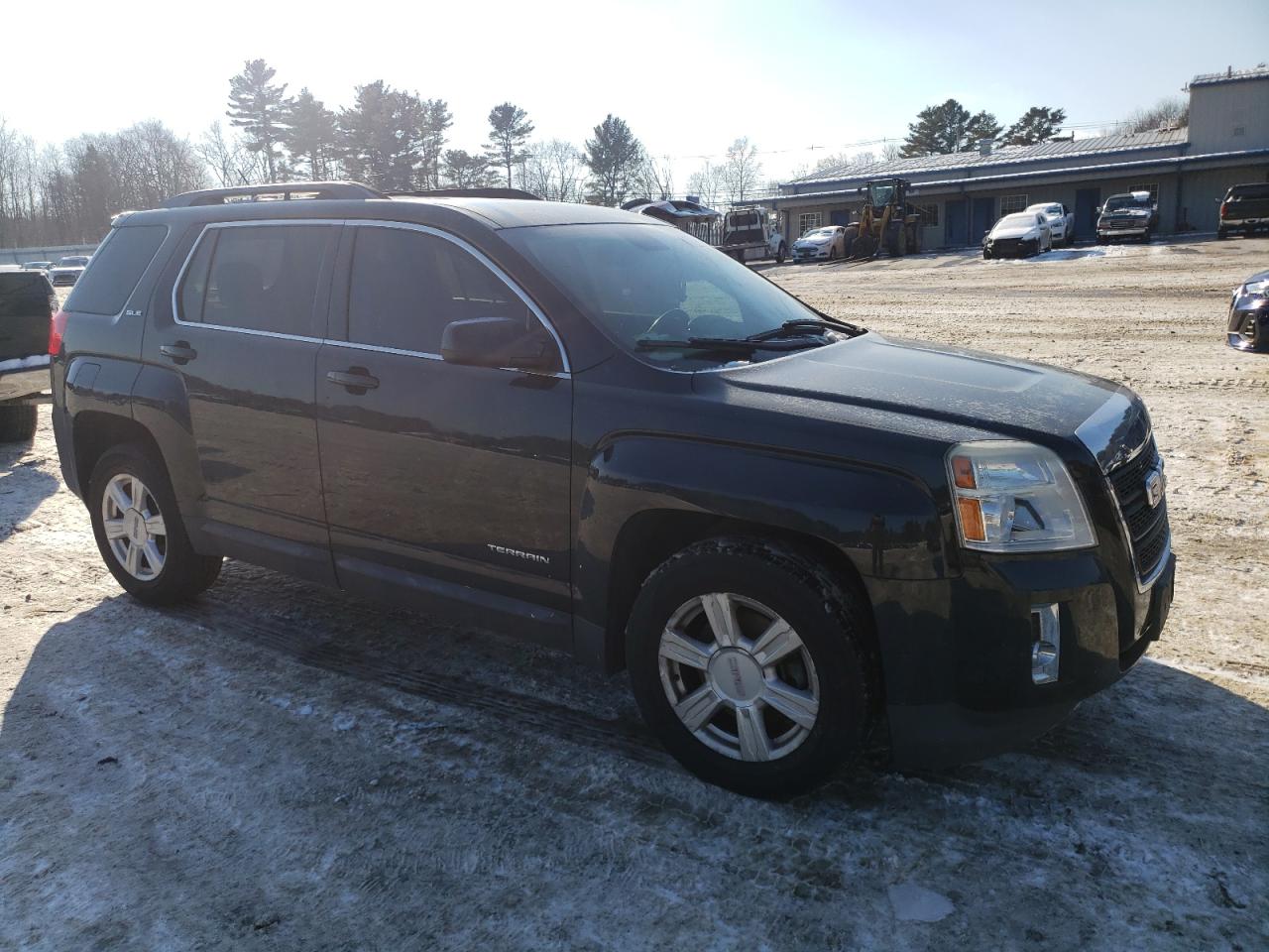 2015 GMC Terrain - Image 4