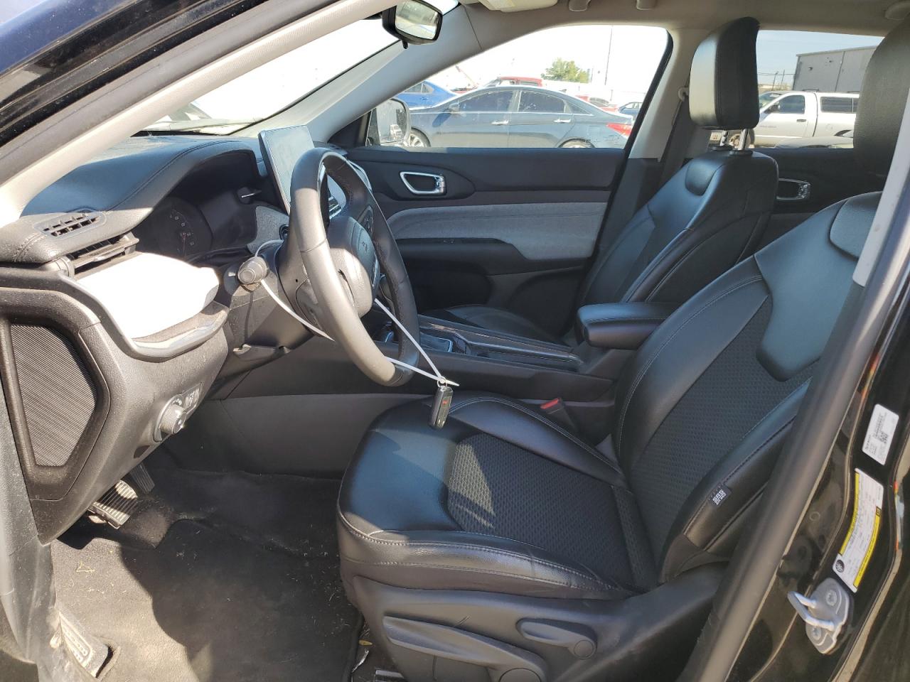 2022 Jeep Compass - Image 7