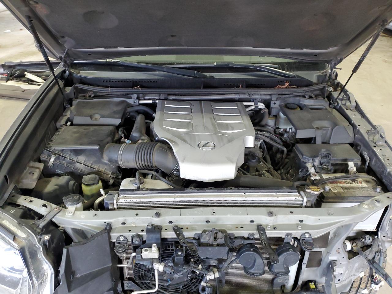 2014 Lexus GX - Image 12