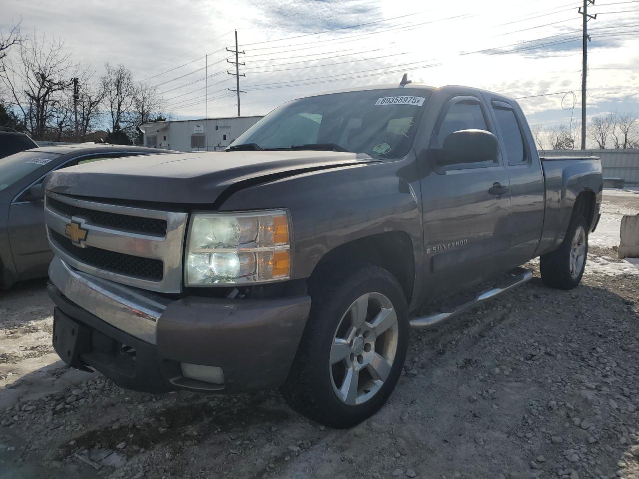 2007 Chevrolet Silverado - Image 1