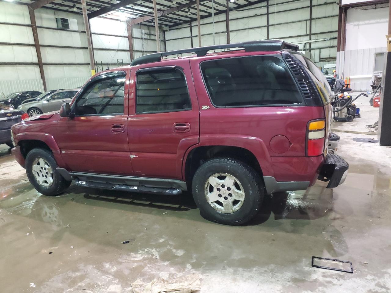 2004 Chevrolet Tahoe - Image 2